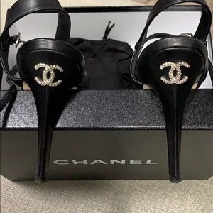 CHANEL Shoes - Chanel black heels CHANEL Shoes - Chanel black heels
